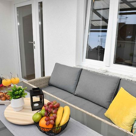 Apartman Leona Lovran Bagian luar foto