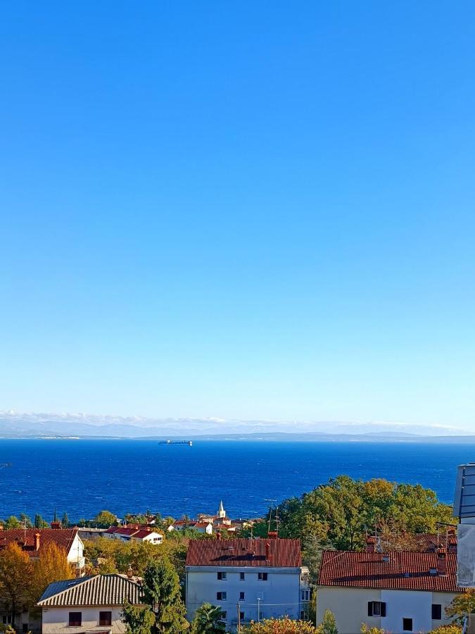 Apartman Leona Lovran Bagian luar foto