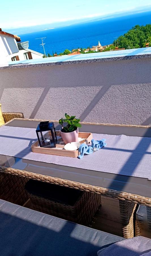 Apartman Leona Lovran Bagian luar foto
